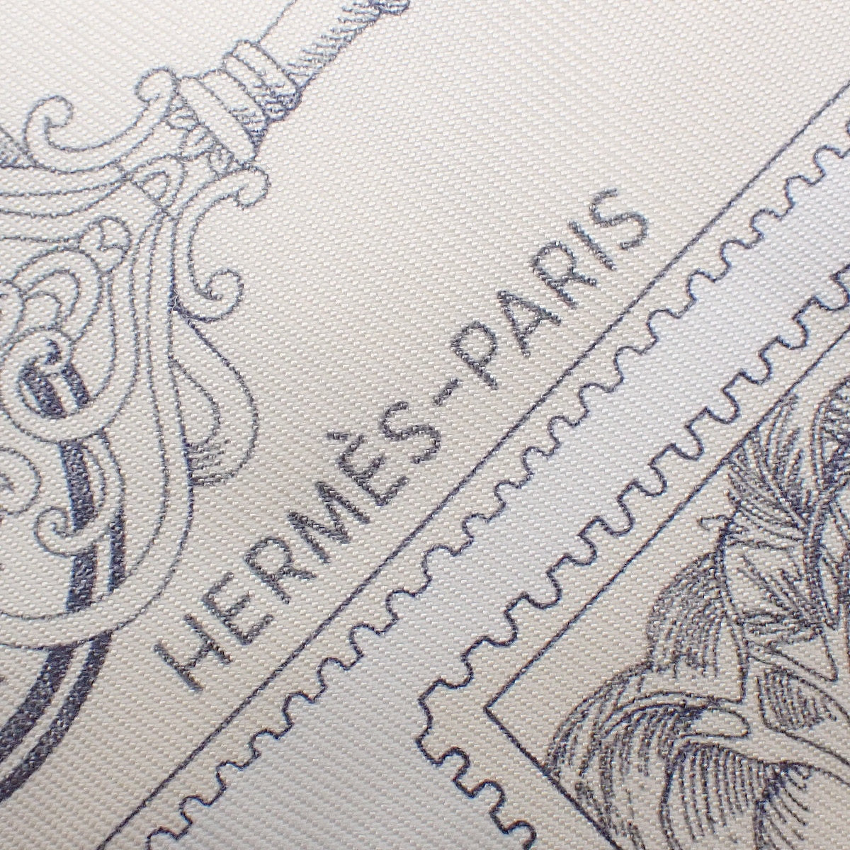 Le Philateliste du Faubourg Parchemin Faubourg Stamp Collector Twilly Silk Parchment Graphite Grey H064205S 12