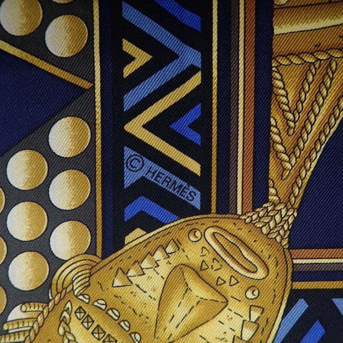 L'OR DES CHEFS Gold of the Chiefs Scarf 90 Silk