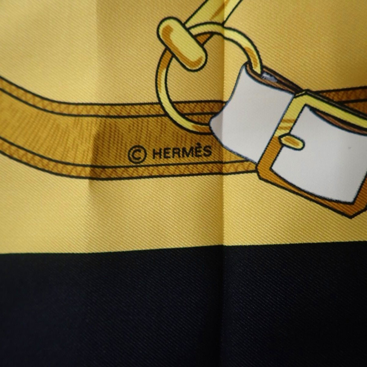 Eperon d'or Golden Spur Carre 90 Silk