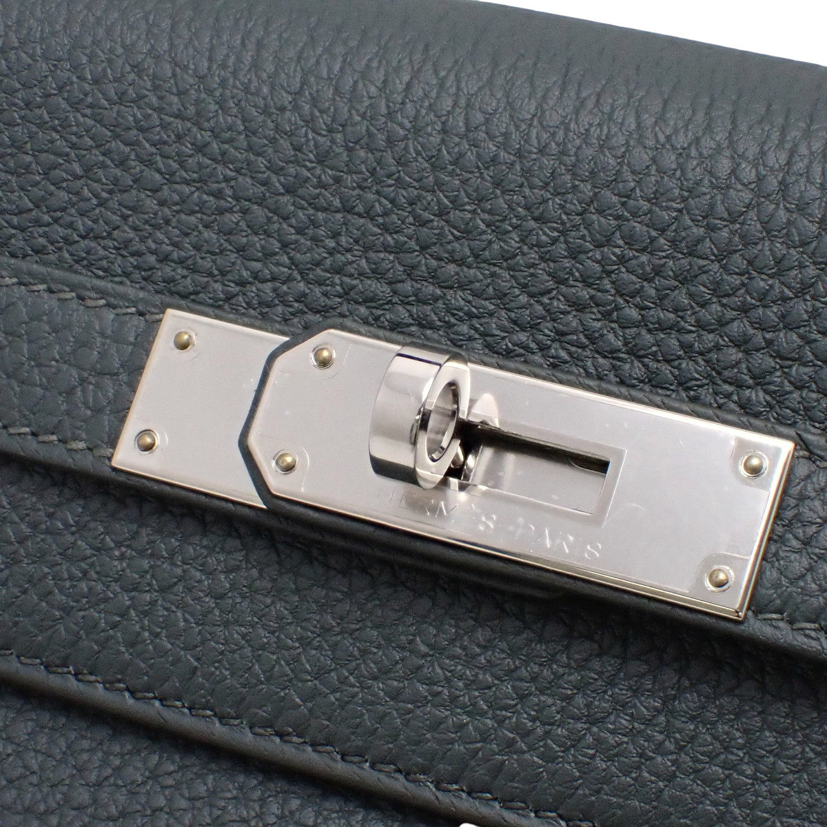Kelly 28 (Sellier) Togo Palladium Hardware Vert Manque Silver Hardware K Stamp