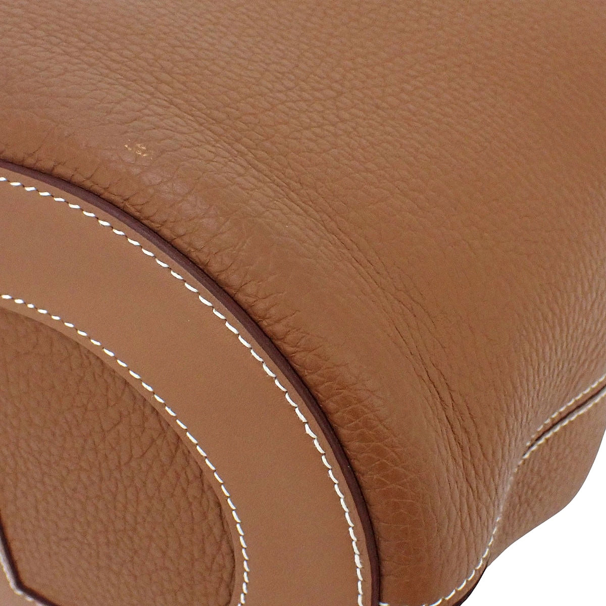 In the Loop 23 Triomphe Clemence Gold Gold Hardware B stamp