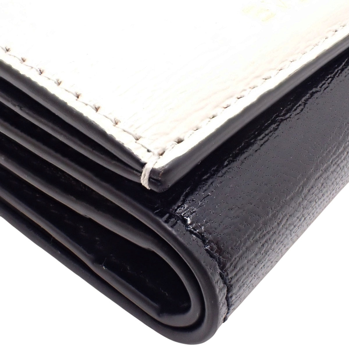 B.zero1 Trifold Wallet, Leather, White/Black, 289148