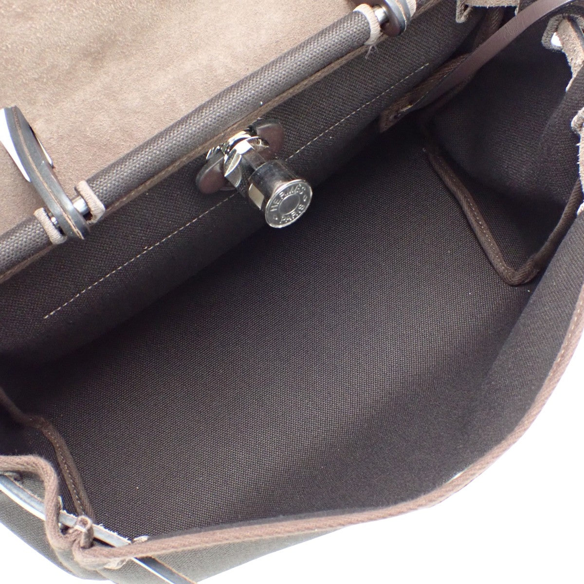 Herbag Zip PM帆布配猎人牛皮手提包，钯金配件，哈瓦那色，K刻印