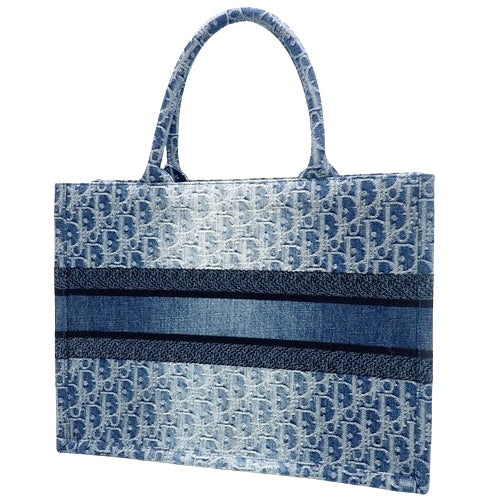Book Tote ブックトート バッグ ミディアム 肩掛けかばん ハンドバッグ グラデーション デニム ディオール オブリーク ジャガード M1296ZEGC_M49E(2024年10月現在現行品)