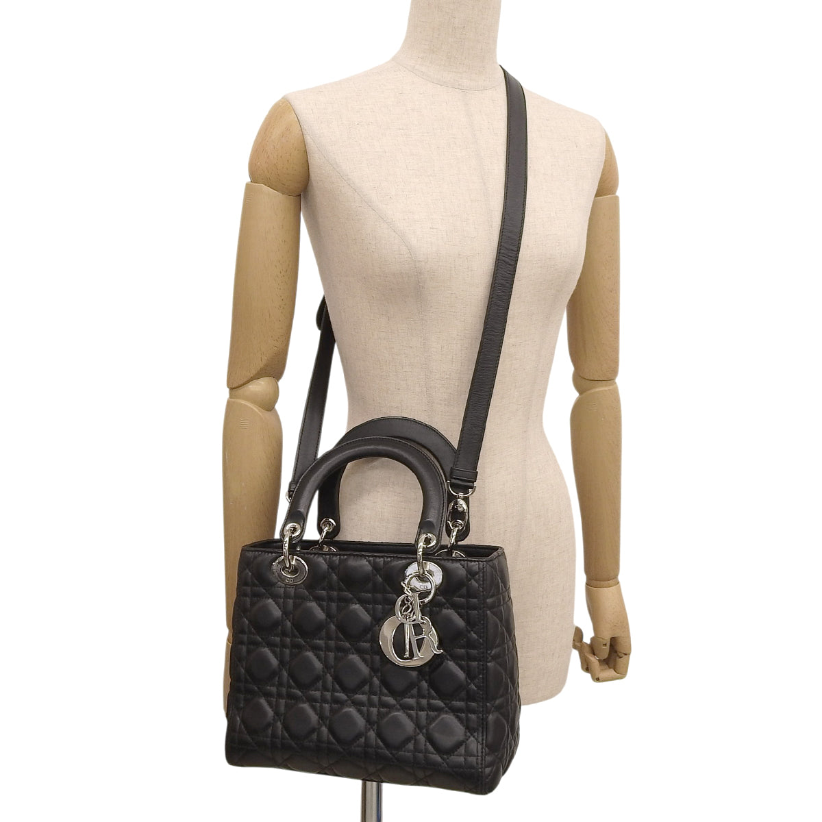 カナージュ レディディオール ミディアム ラムスキン ブラック