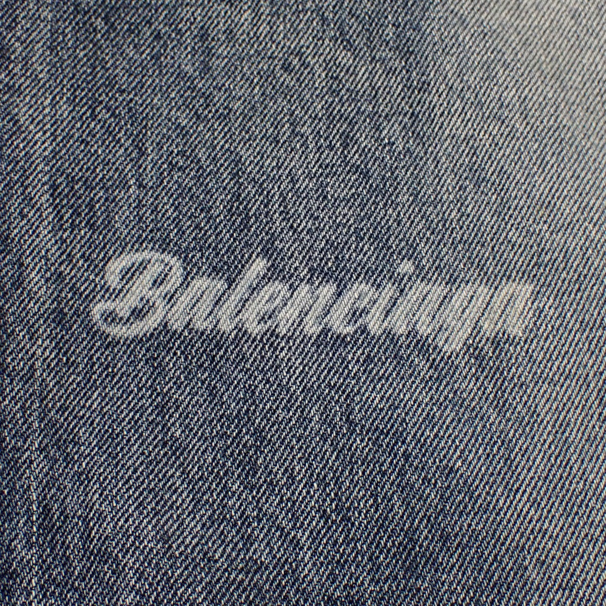 标志牛仔布 2023 24 服饰时尚服装破洞七分裤