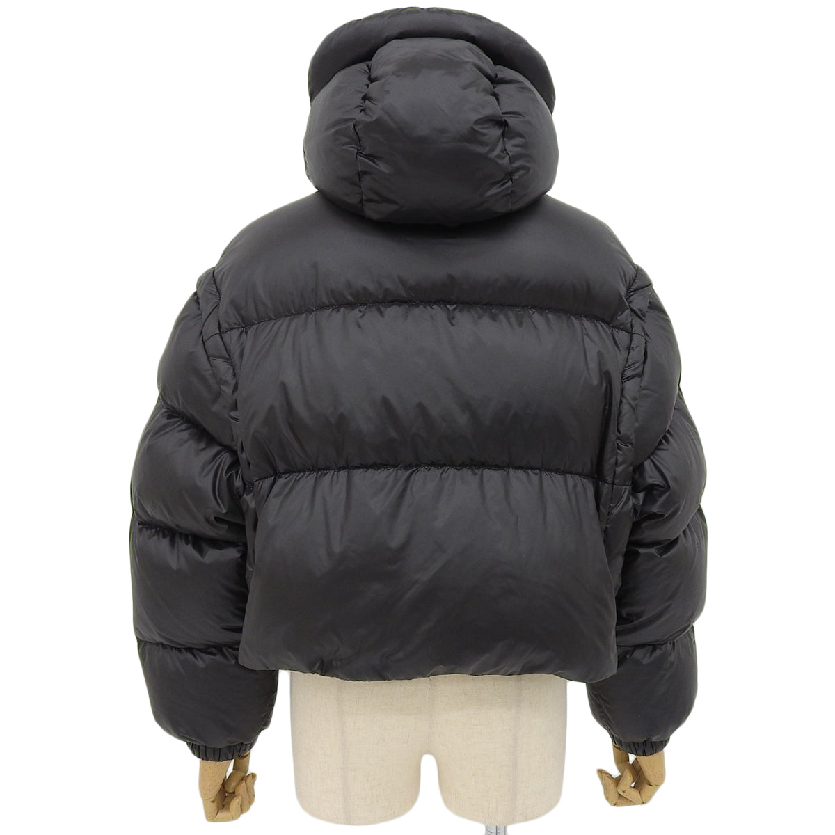 2022款尼龙可转换短款羽绒服，38码