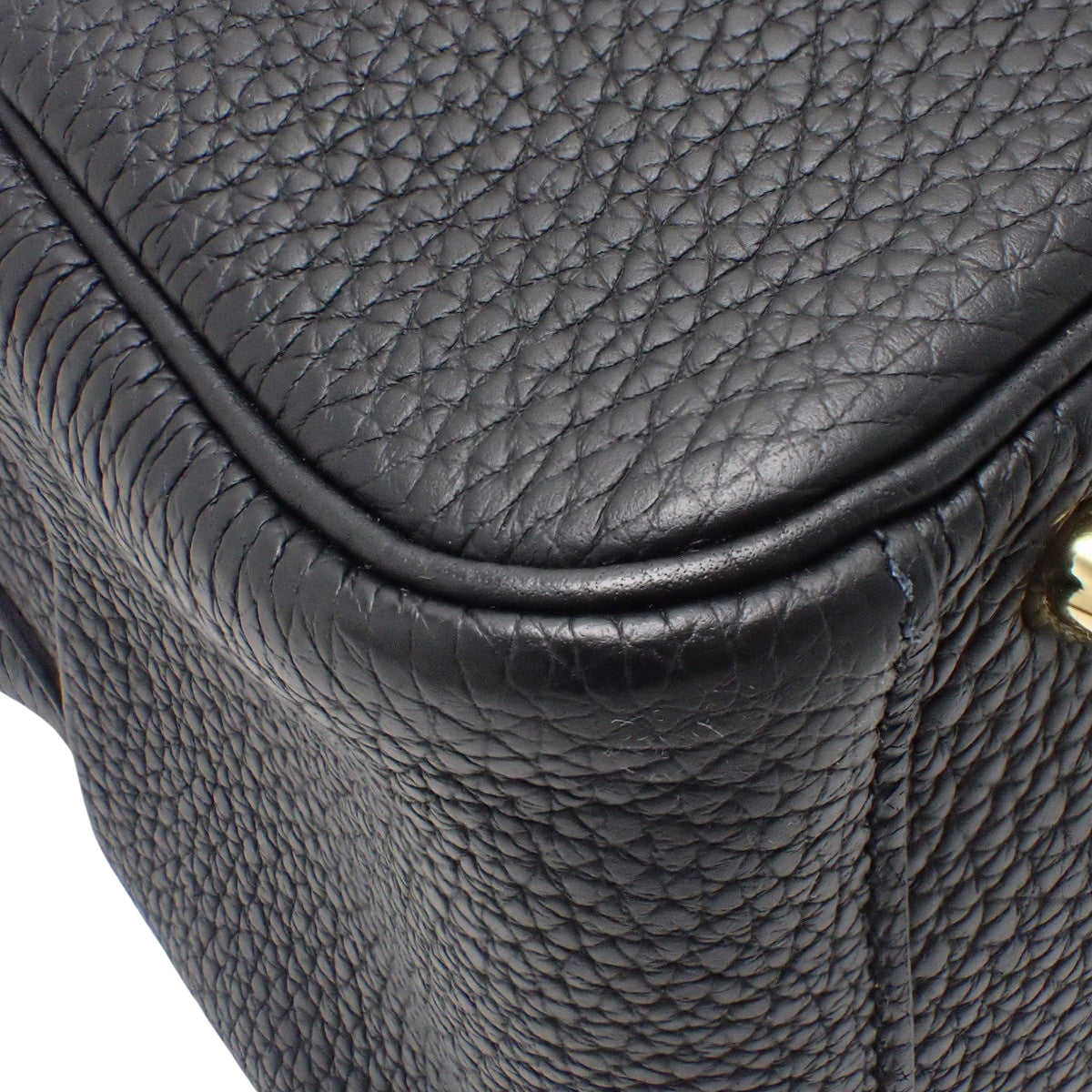 Lindy Mini Taurillon Clemence Leather Black with Gold Hardware and Z Stamp