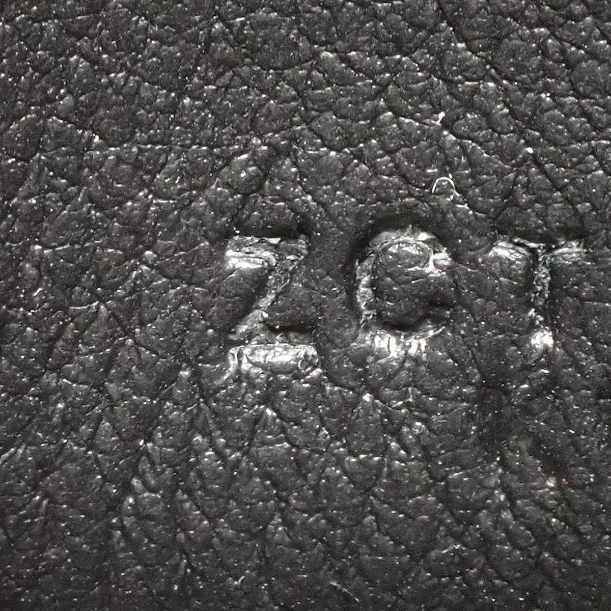 Lindy Mini Taurillon Clemence Leather Black with Gold Hardware and Z Stamp