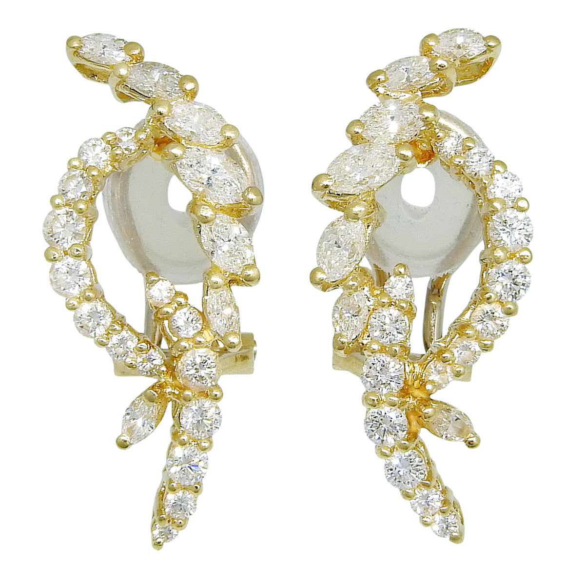 Diamond Earrings, 18K Yellow Gold, Aquascutum