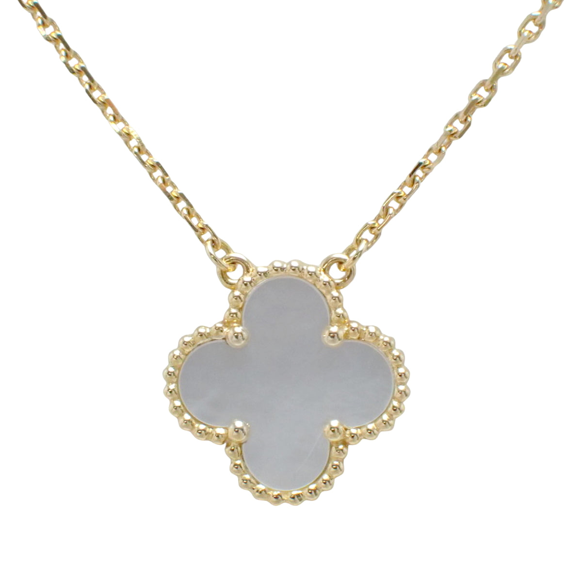 Vintage Alhambra pendant in mother-of-pearl and 18k yellow gold.