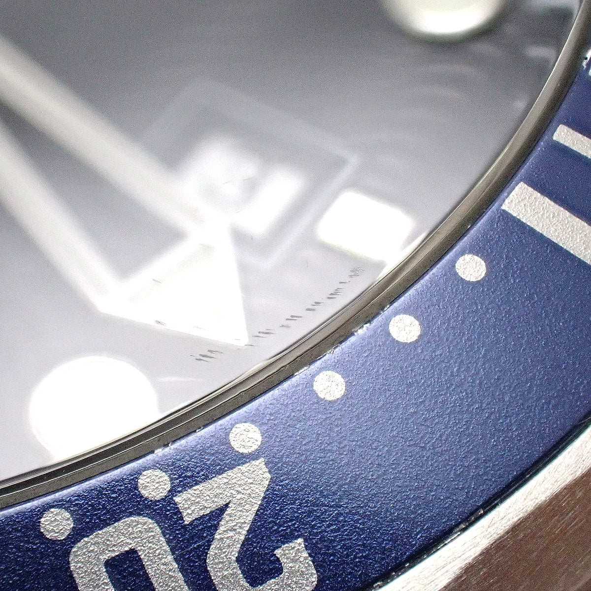 Seamaster 300 2221.80 SS Blue Quartz Men's